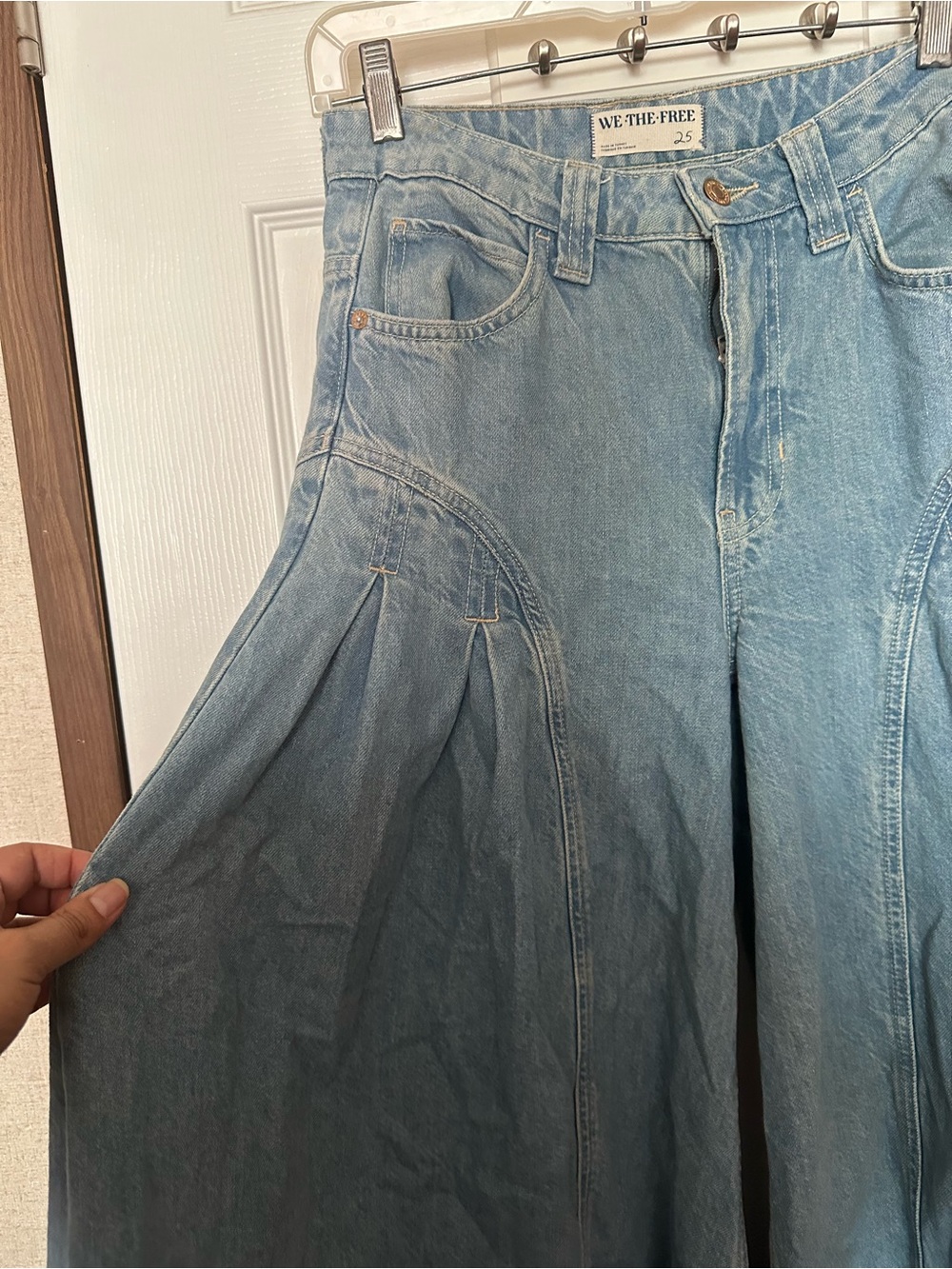 We The Free Light Blue Wide-Leg Pleated Flare Jeans - Picture 9 of 12